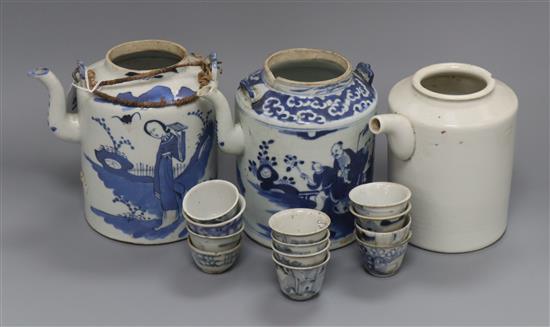 A group of teapots and twelve rice wine cups